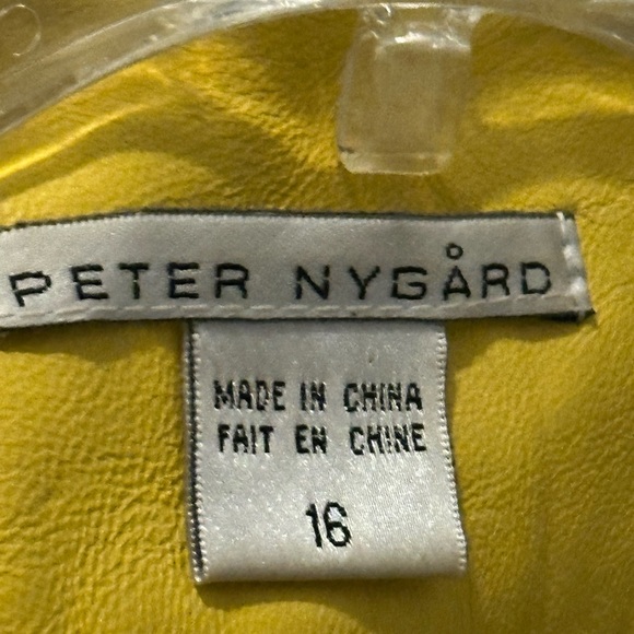 Short Leather Jacket - Picture 8 of 9